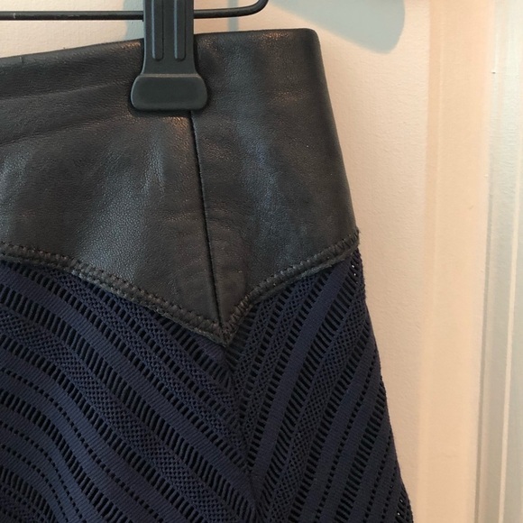 Rag & Bone Black And Navy Mini Skirt Size 2 - Picture 4 of 16